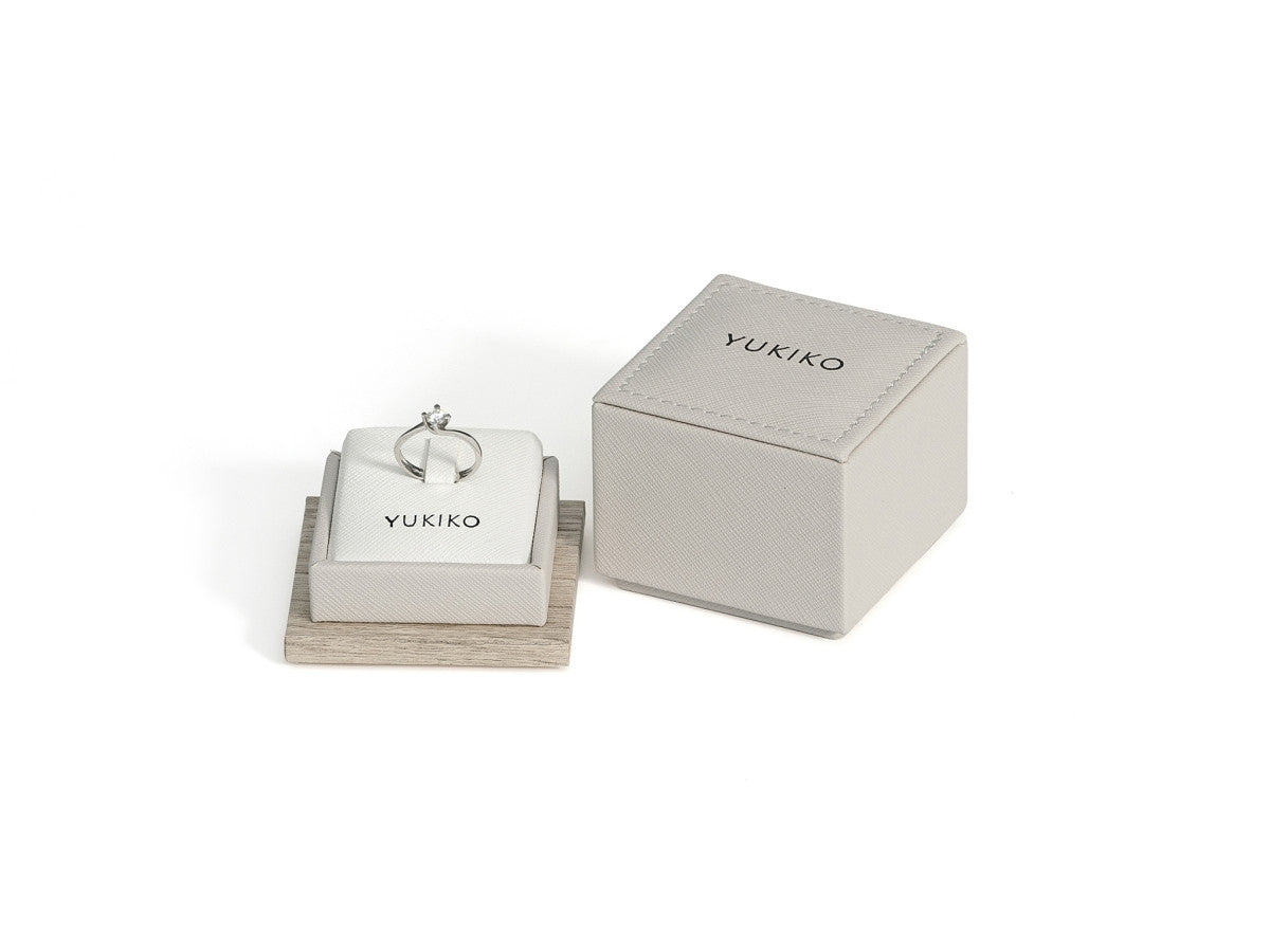 Anello Solitario Yukiko in Oro 750 con Diamante - 351473 - LID5180Y-005G7 2