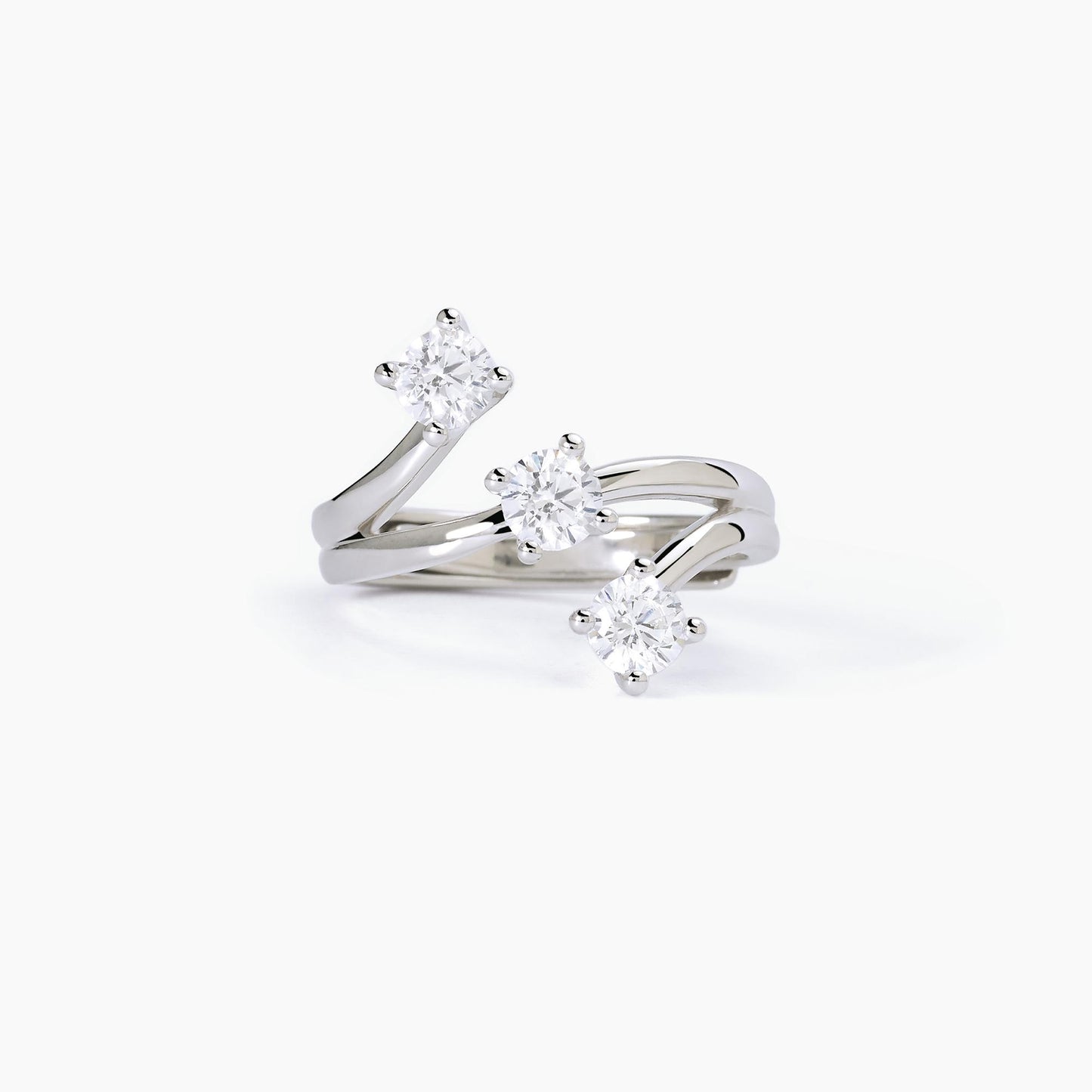 Anello Trilogy in Argento con Tre Punti Luce – Mabina 523290