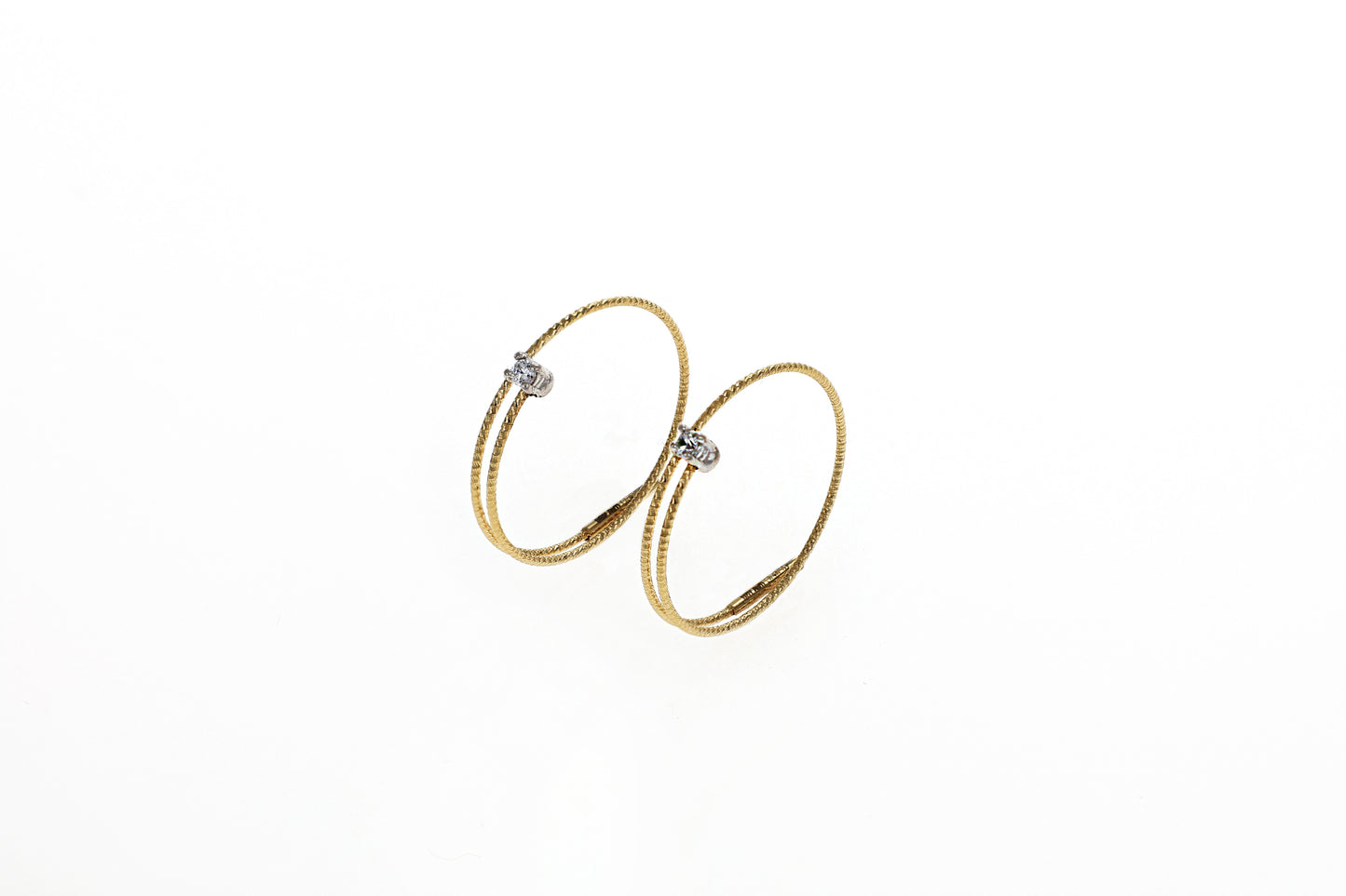 Orecchini MagicWire Collezione Basic - Oro Giallo 18kt e Diamanti Cod. 436-O-1P-GD-01