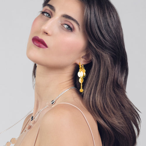 Orecchini Unoaerre Dinamica Lunghi con Medagliette Dorate 2586