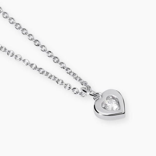 Girocollo Mabina in argento 925 con elemento centrale a tre diamanti lab grown taglio brillante disposti in linea.