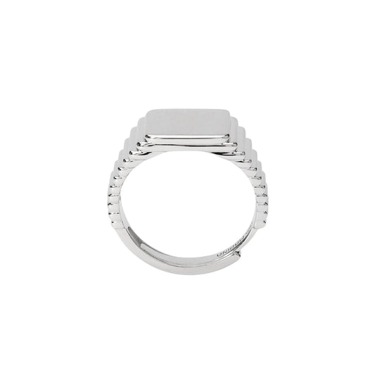 Anello da mignolo chevalier Mabina in argento 925 di forma quadrata con piccolo diamante lab grown centrale.