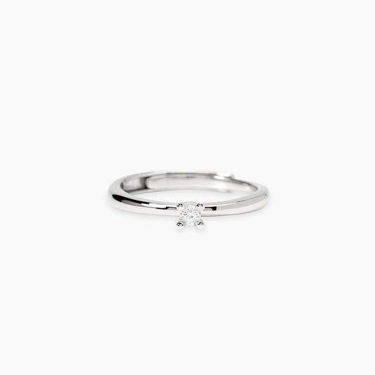 Anello solitario regolabile Mabina in argento 925 con diamante lab grown 0,05 carati taglio brillante e montatura a 4 griffe.