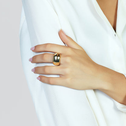 Anello a fascia larga Unoaerre in bronzo dorato 24K lucido dal design minimalista - Alfano Gioielli Gioielleria Palermo.