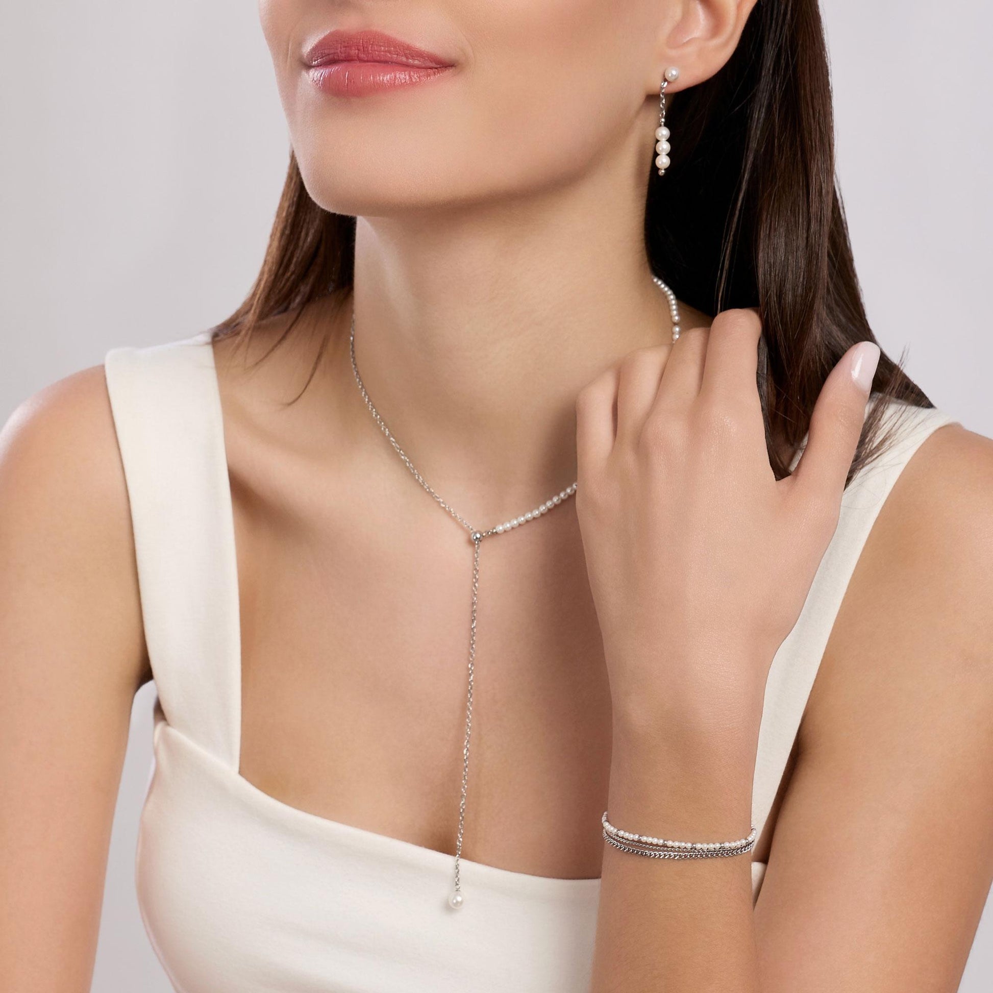 Bracciale Kidult in acciaio silver con sfere di agata nera naturale alternate lungo la catena - Alfano Gioielli Gioielleria Palermo.
