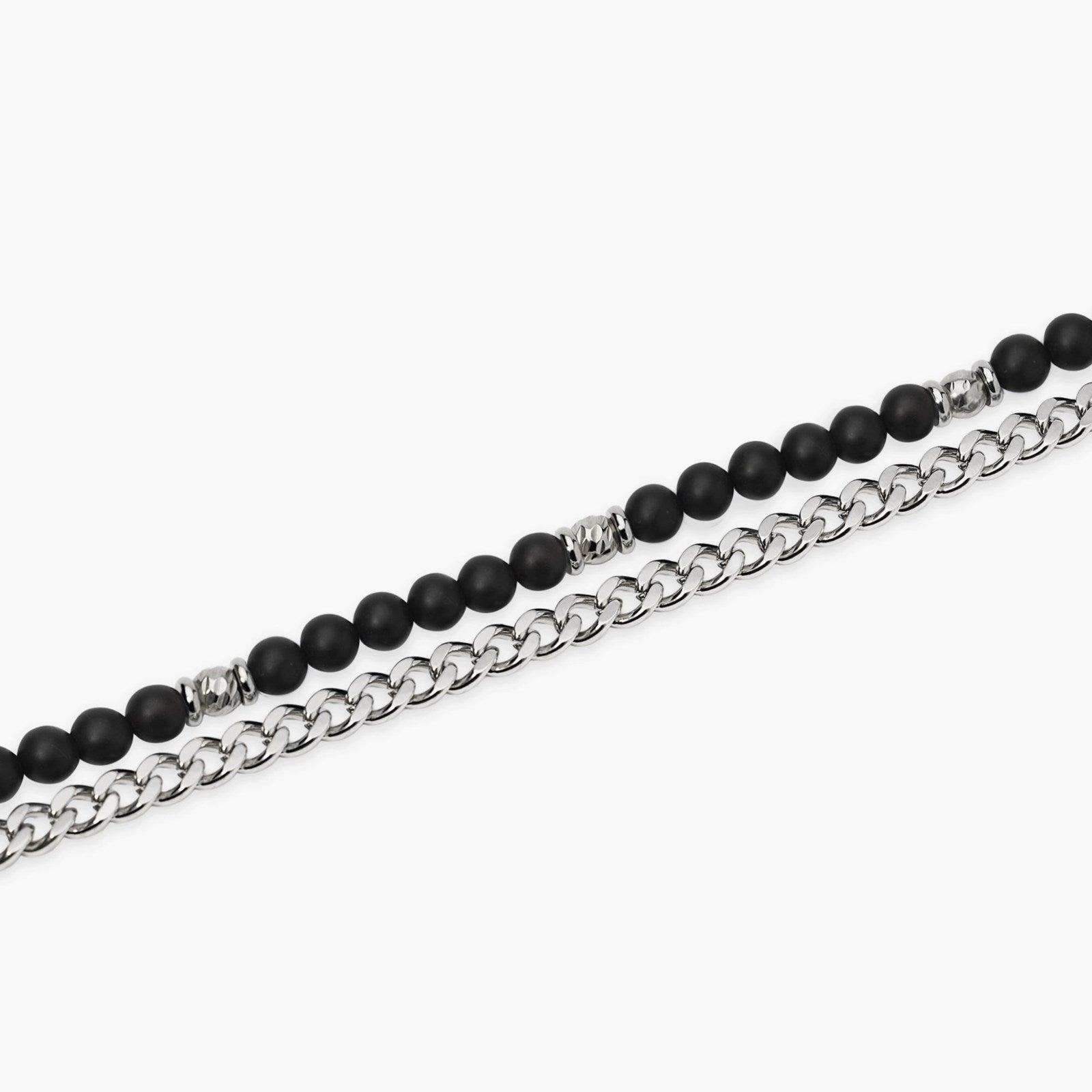 Bracciale a catenina Kidult in acciaio silver con piccole pietre naturali di agata rossa alternate lungo la struttura.
