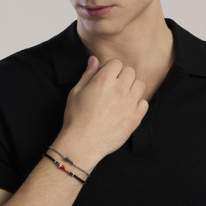 Bracciale Mabina in argento 925 con catena sottile e punto luce diamante lab grown da 0,10 carati taglio brillante.