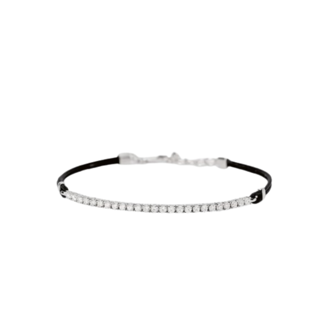 Bracciale Mabina in argento 925 con piastra lucida e diamante lab grown da 0,20 carati taglio brillante, il più grande della collezione.