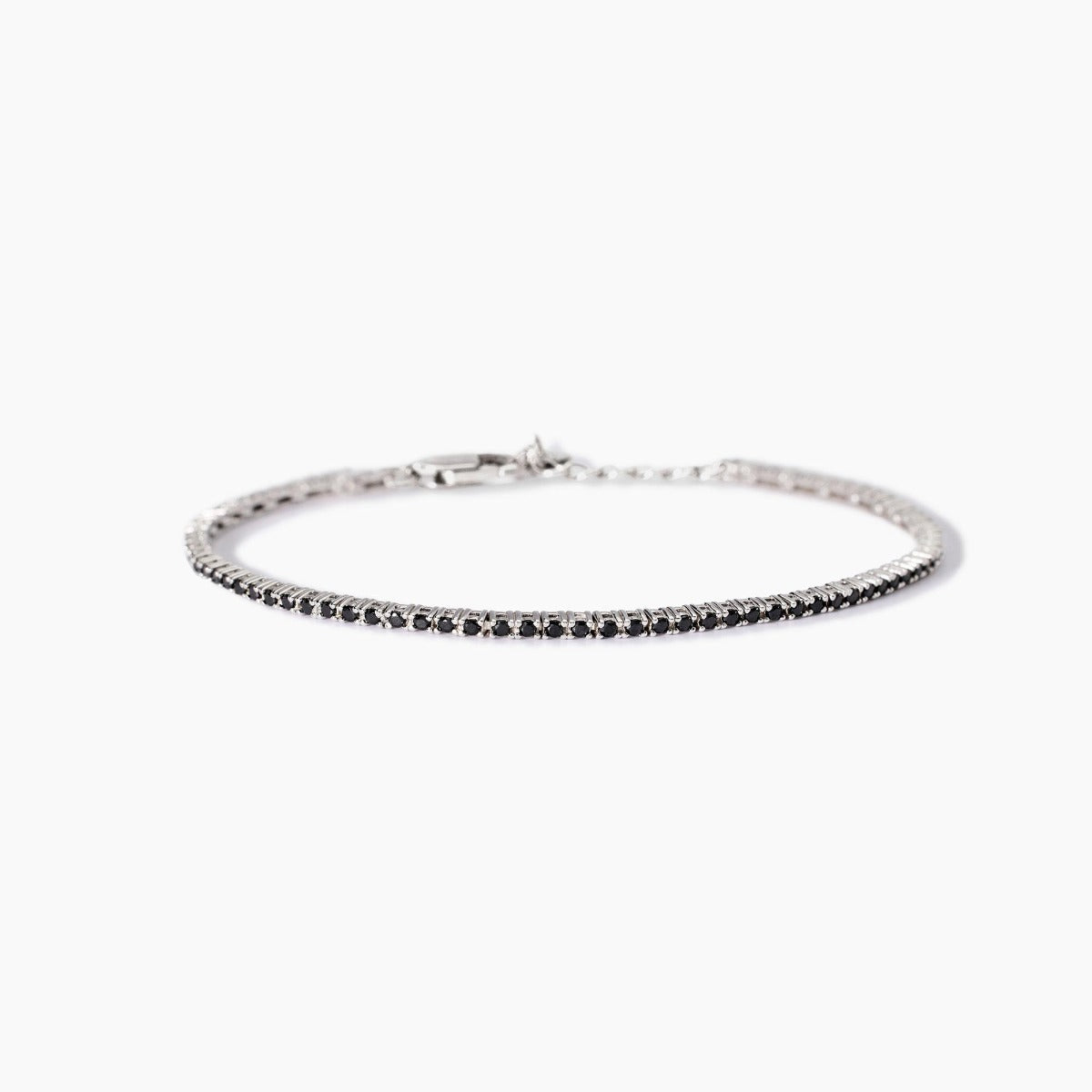 Bracciale tennis da uomo Mabina in argento 925 brunito con zirconi neri taglio brillante incastonati.