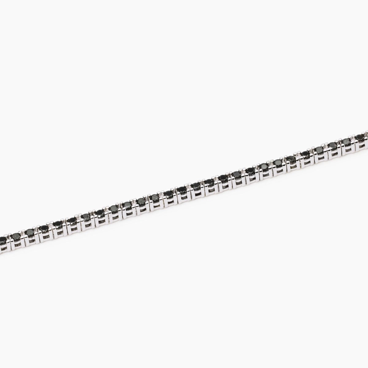 Bracciale tennis da uomo Mabina in argento 925 brunito con zirconi neri taglio brillante incastonati.