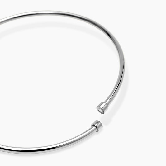 Collana corta girocollo Kidult in acciaio silver con sfere naturali di agata bianca alternate lungo la catena - Alfano Gioielli Gioielleria Palermo.