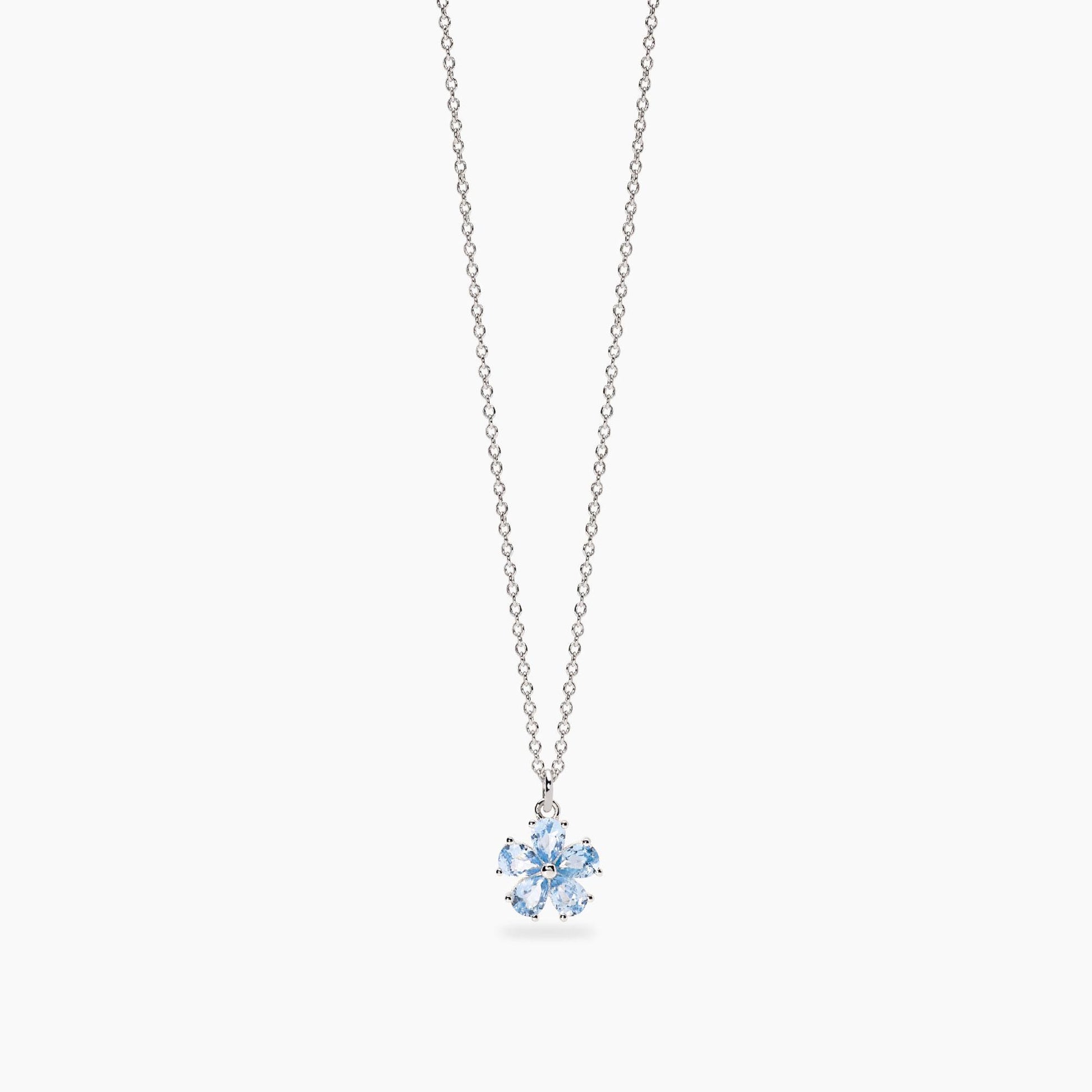 Collana Mabina in argento 925 con pendente punto luce diamante lab grown da 0,12 carati taglio brillante.