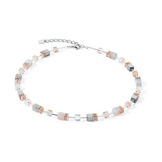 Collana girocollo Coeur de Lion GeoCUBE® Iconic in acciaio oro rosa con cubi multicolore blu, rosa e verdi - Alfano Gioielli