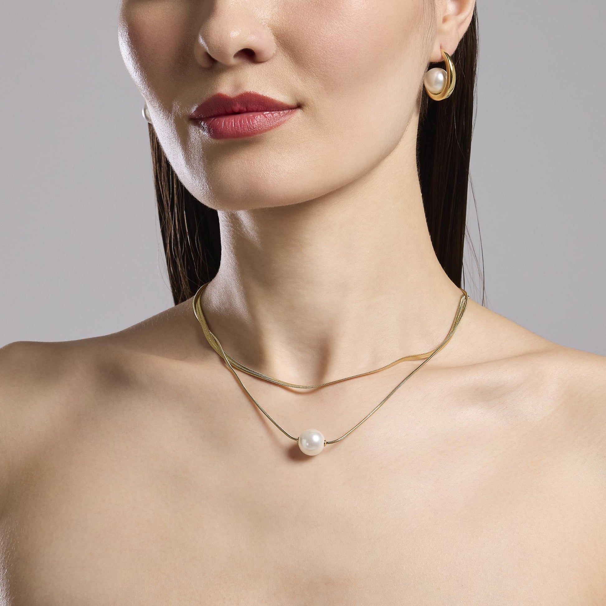 Girocollo Kidult Style 14 in Acciaio Dorato con Doppia Catena e Perla Conchiglia - 851020