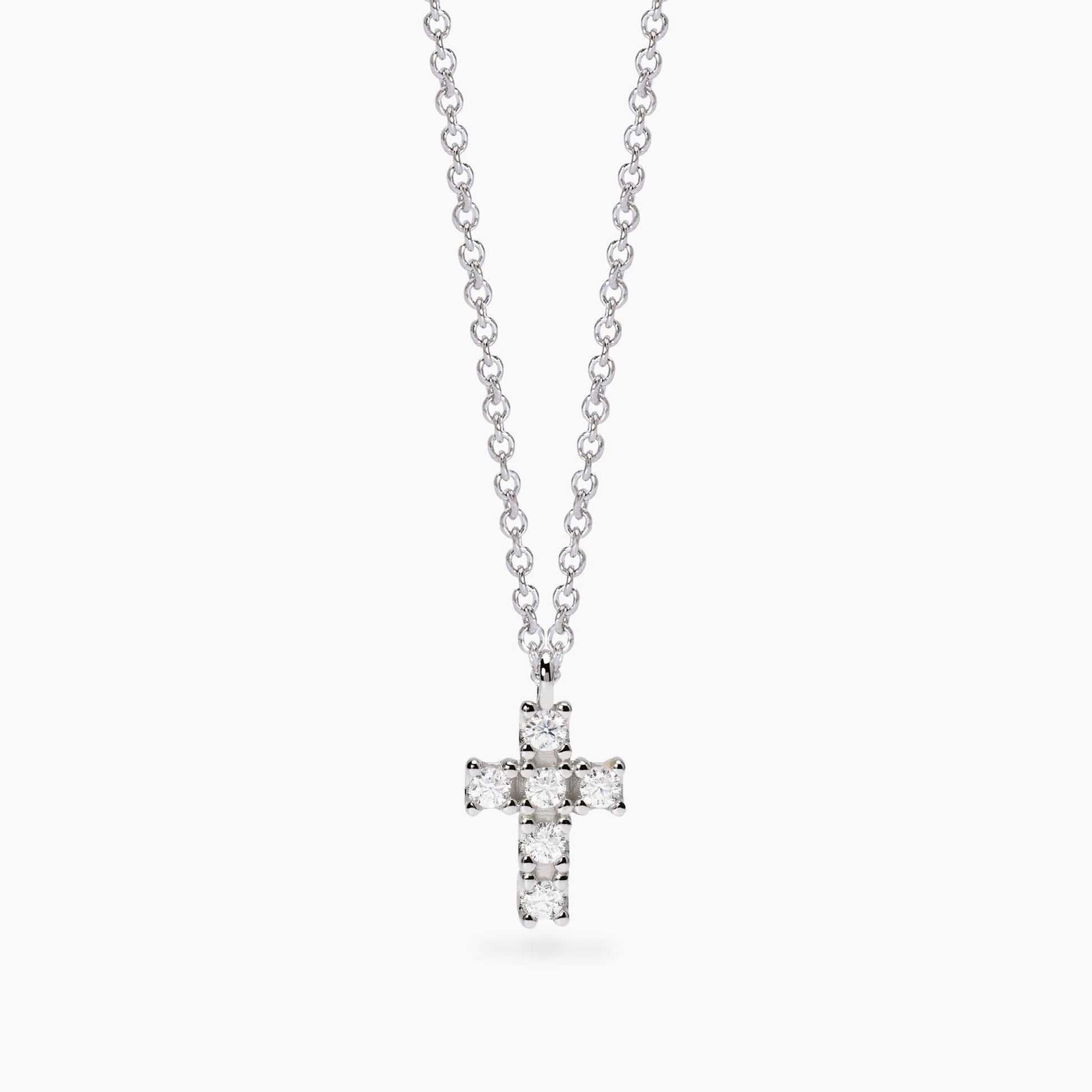 Girocollo Mabina in argento 925 con piccolo punto luce diamante lab grown 0,02 carati taglio brillante.
