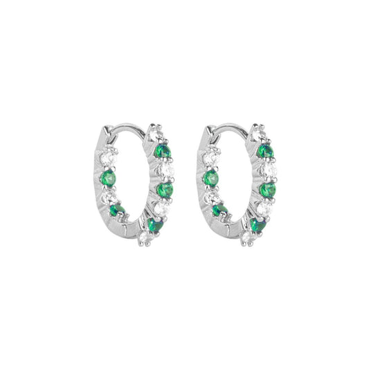 Orecchini Donna ChiMiAma 140234 Gli Orecchini Donna ChiMiAma 140234 sono perfetti per chi cerca un accessorio distintivo e di qualità. Realizzati in argento 925, questi orecchini a goccia sono decorati con zirconi bianchi, offrendo un look elegante e s...