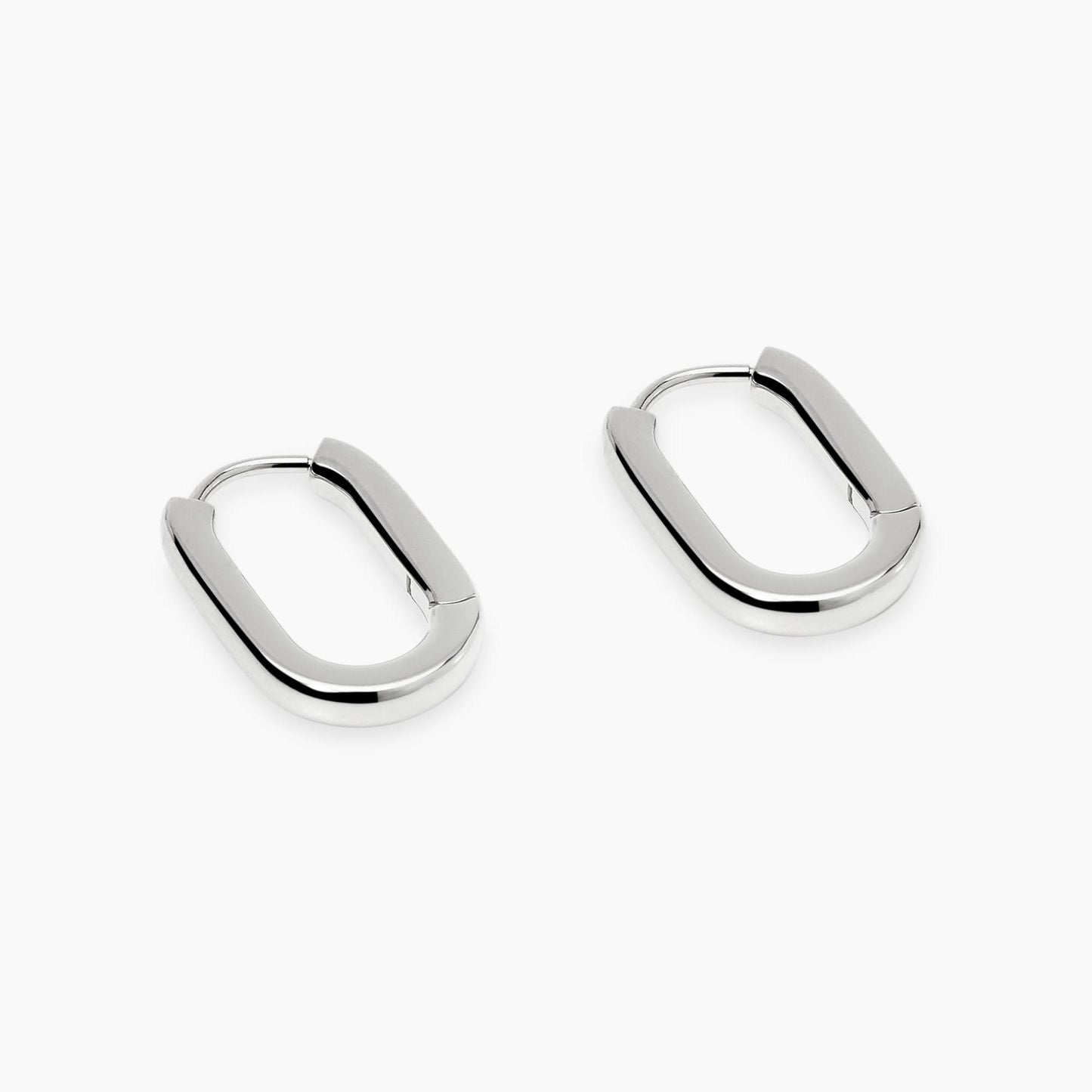 Orecchini a cerchio bombato Kidult linea Chunky in acciaio silver con pietre di agata nera - Alfano Gioielli Gioielleria Palermo.