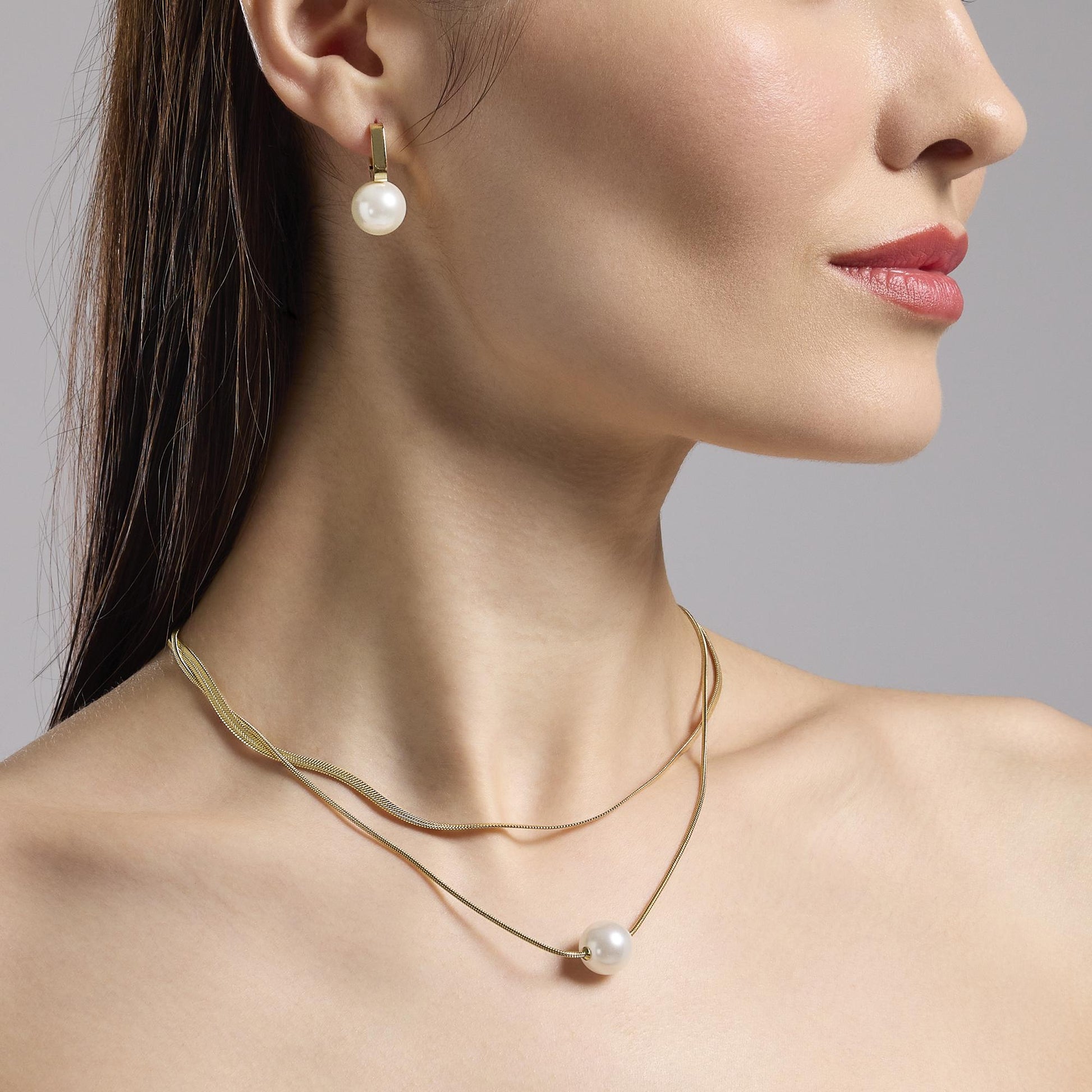 Orecchini Kidult Style 14 in Acciaio Dorato con Perle Conchiglia - 861026