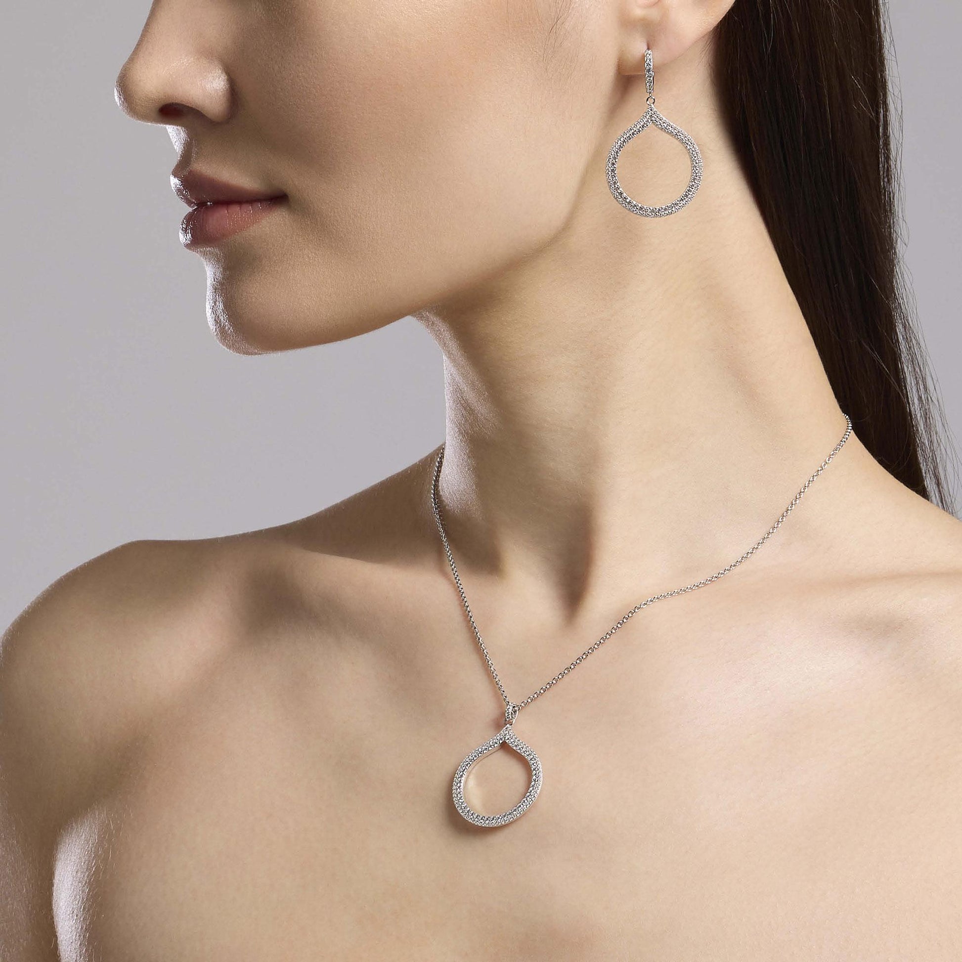Orecchini a Cerchio con Pendente Goccia in Argento e Zirconi - Penelope 563859
