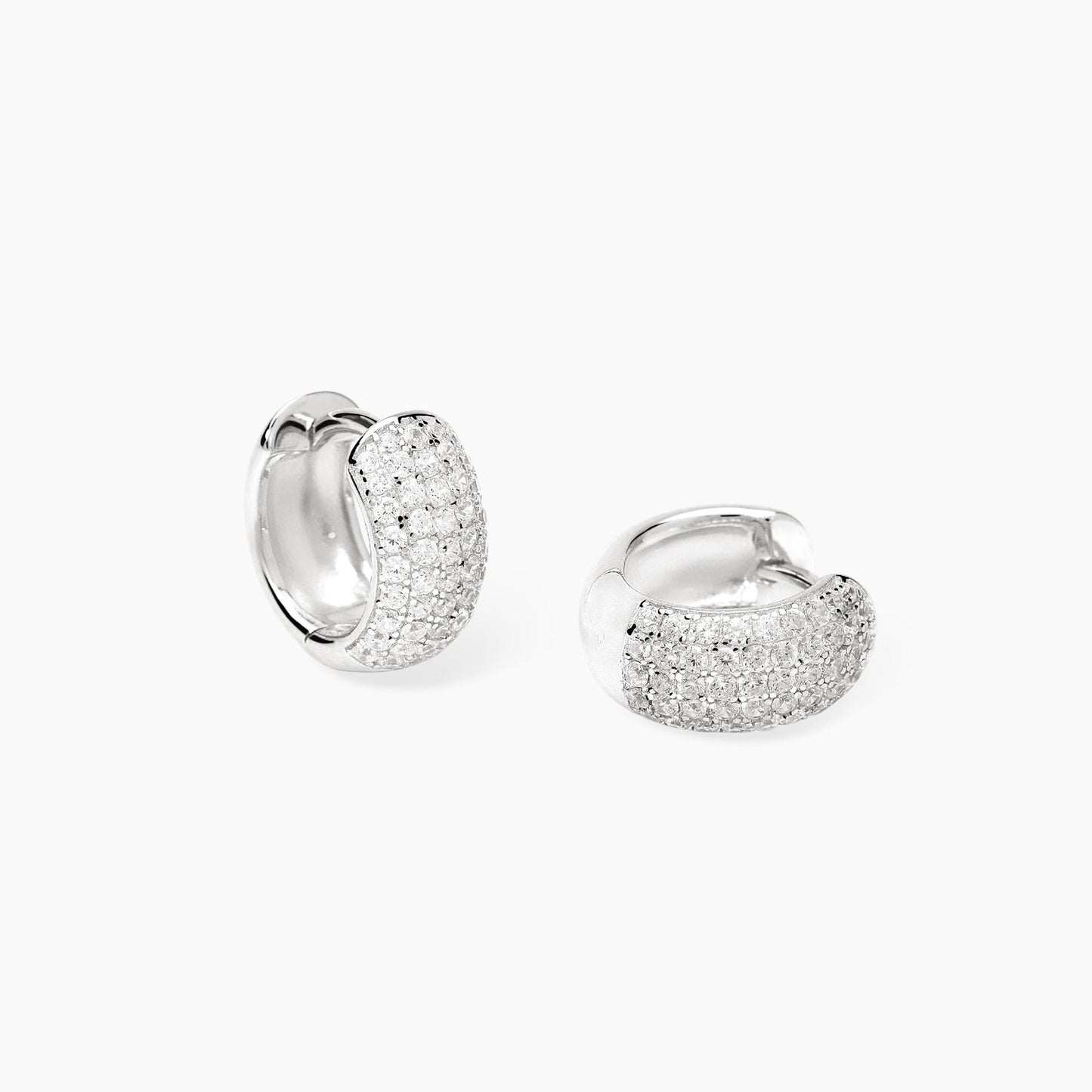 Orecchini a cerchietto Mabina Great 563982 in argento 925 rodiato con pavé di zirconi bianchi - Alfano Gioielli Palermo.